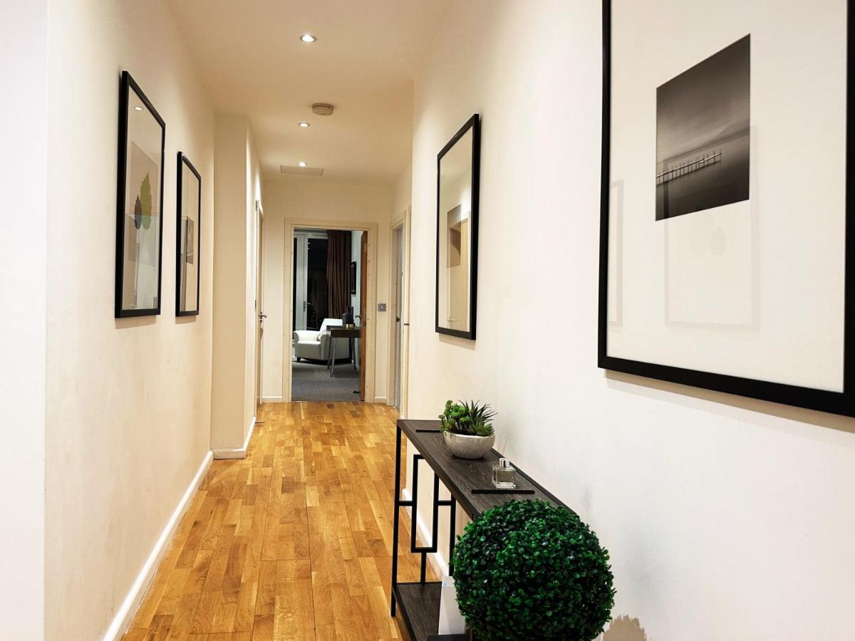 Stylish Apartment In Canary Wharf London Exterior photo
